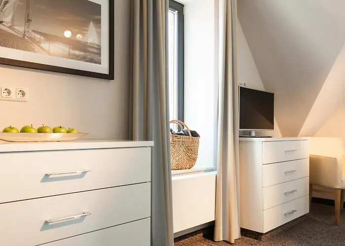 Reethuus Sued * ユイスト